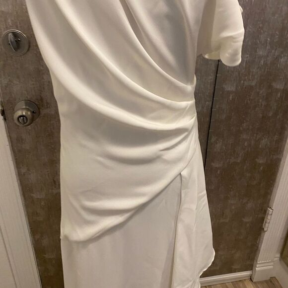 NWT Elliatt dress, M - Picture 12 of 15